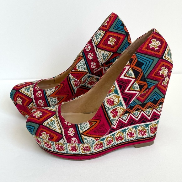 Olsenboye Wedge Shoes - Picture 2 of 8